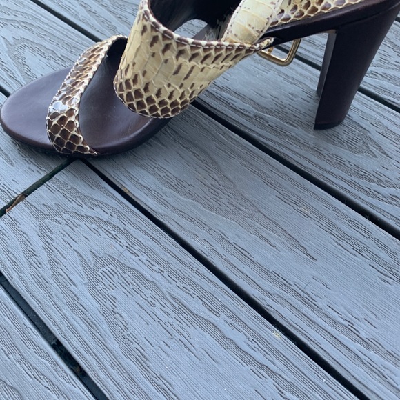 Sandals - Picture 2 of 4